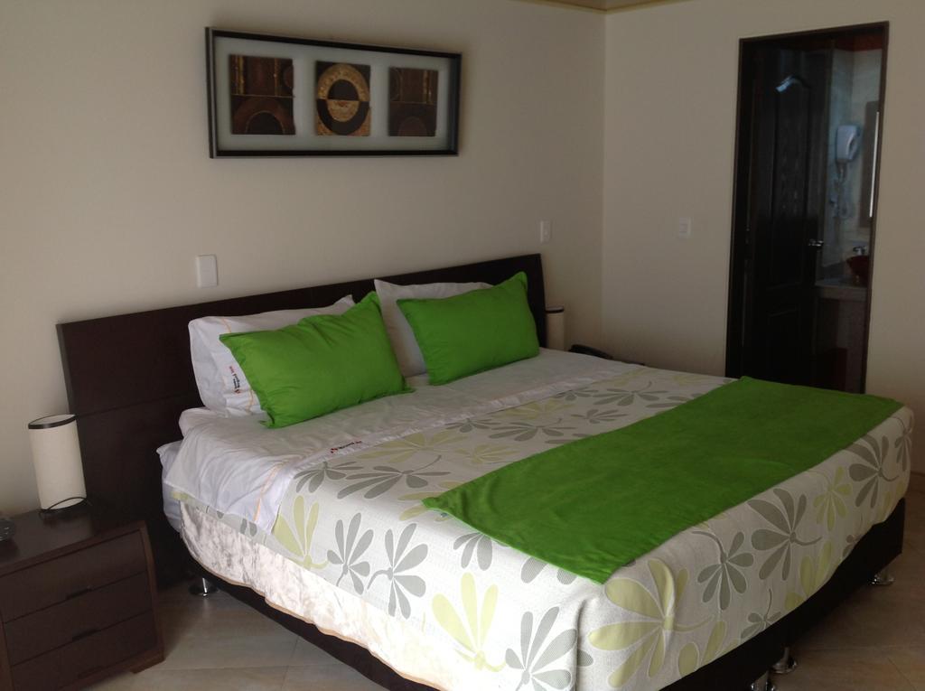 Hoteles Bogota Inn El Lago Country Zona Rosa Стая снимка
